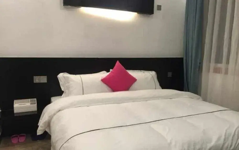 8 Gingko Inn