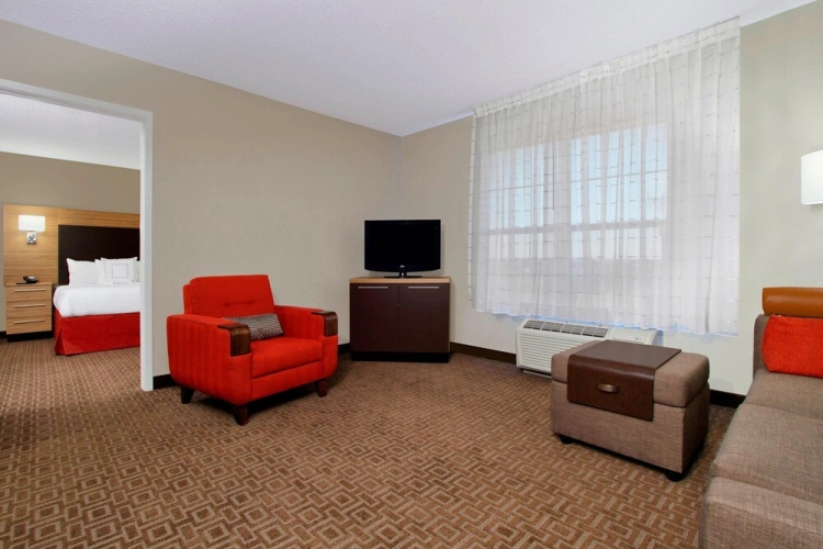 1 Bedroom Suite