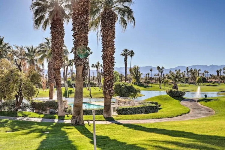 Near Golfing: Palm Desert Condo w/ Pool Access!