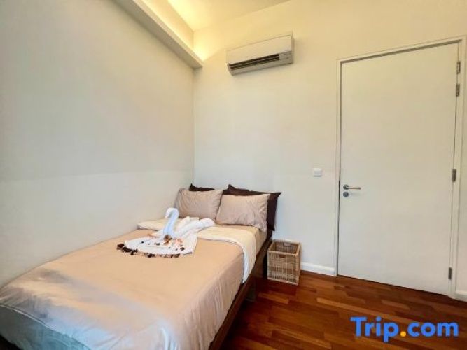 2 Bedrooms Deluxe Apartment