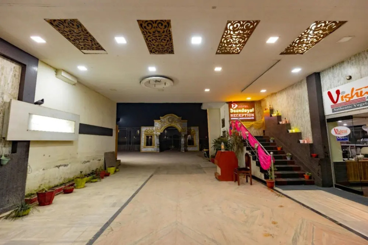Hotel Deendayal
