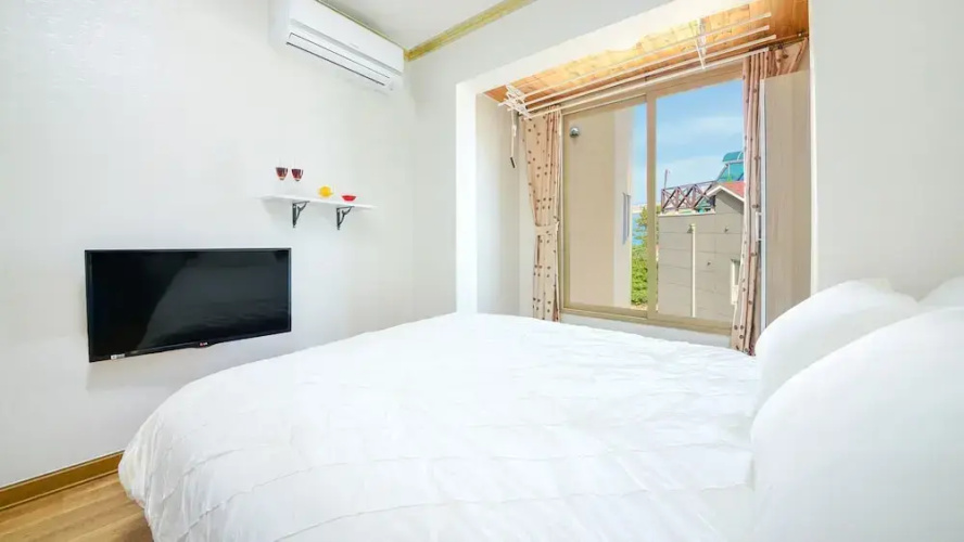 Samcheok Haemaru Pension