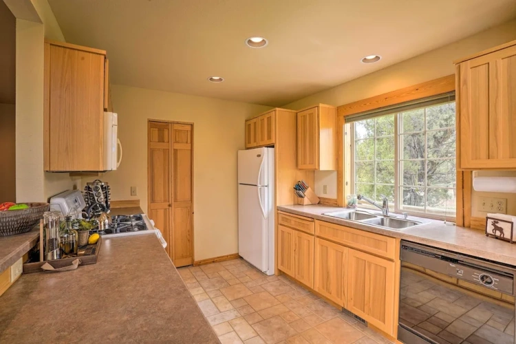 3 Bedrooms Cottage