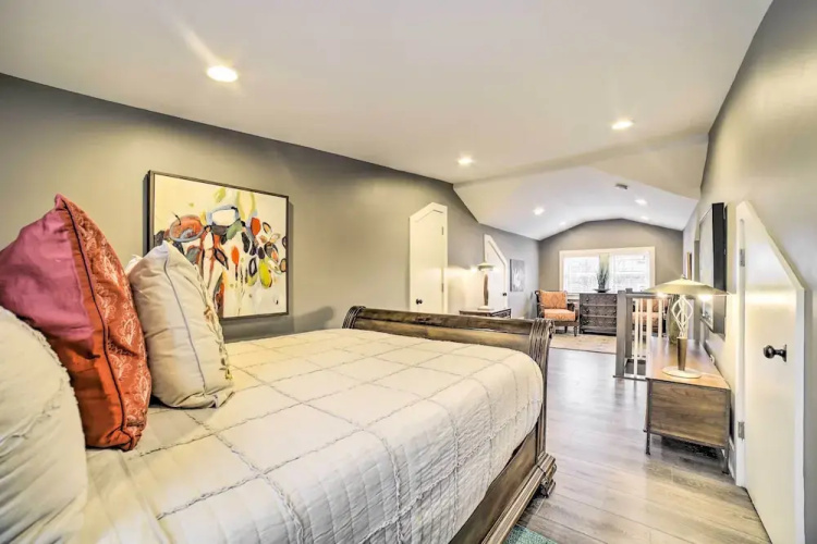 Pittsburgh Home: Walkable Location!