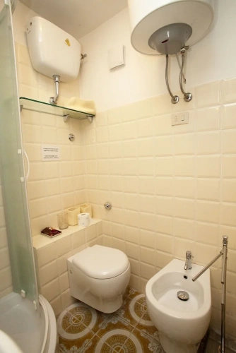 Economy room