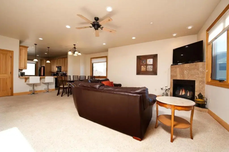 Crimson Cliffs Unit 55