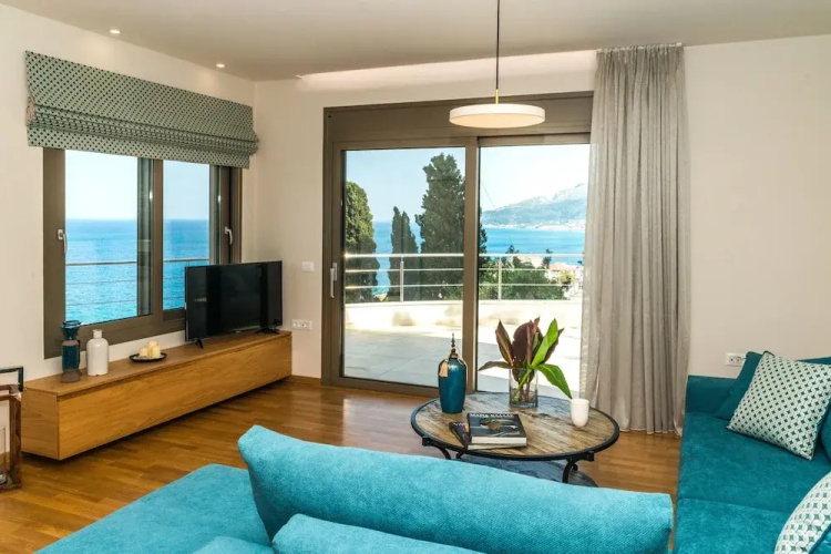 Anassa's Residence