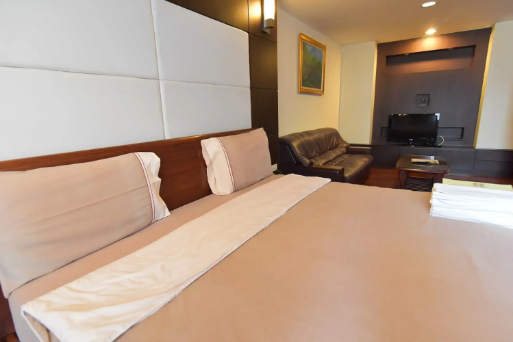 Eight Ville Apartment