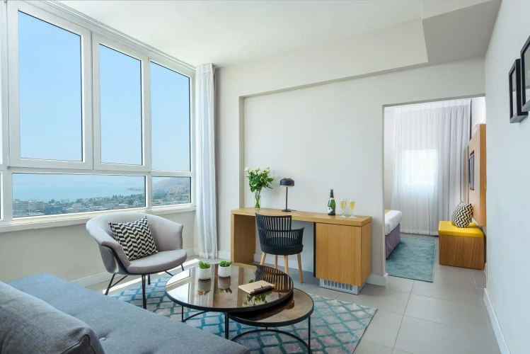 Deluxe Suite