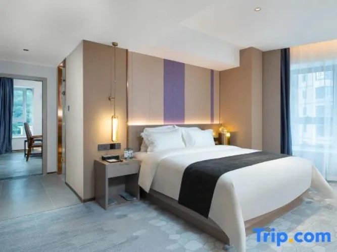 Superior Double Suite with river view