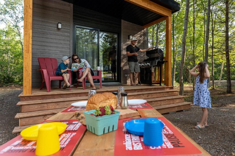 2 Bedrooms Chalet