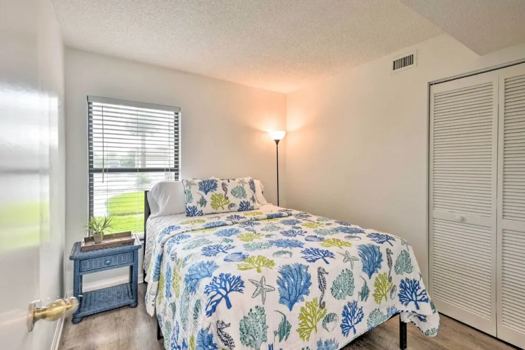 Updated Ormond Beach Condo: Relax & Explore!