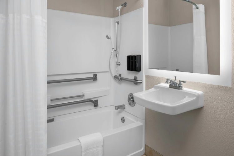 Larkspur Landing Campbell photo 11