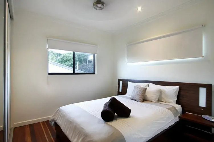 Airlie Escape