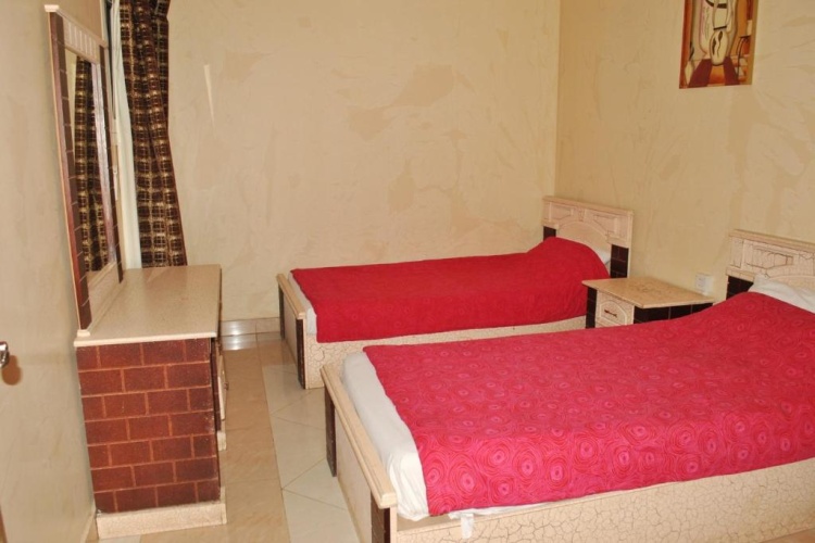 2 Bedrooms Apartment