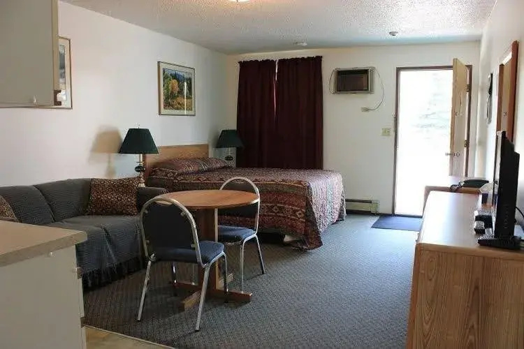 East Kootenay Motel