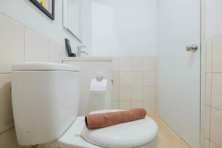 Minimalist Studio at Azalea Suites Cikarang Apartment