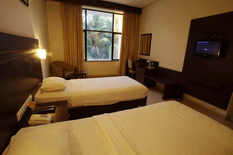 The Caliph Hotel & Executive Suites