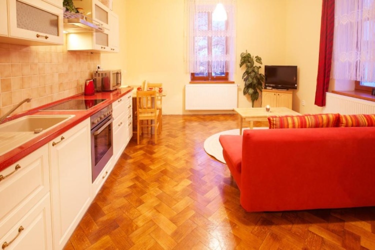 1 Bedroom Twin Apartment with garden view