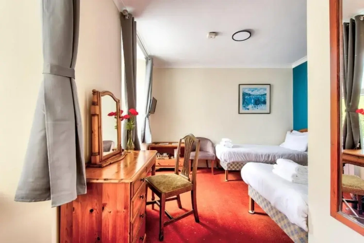Twin room