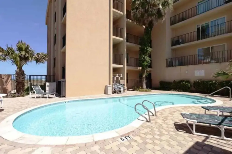 Seagull Condominium 502
