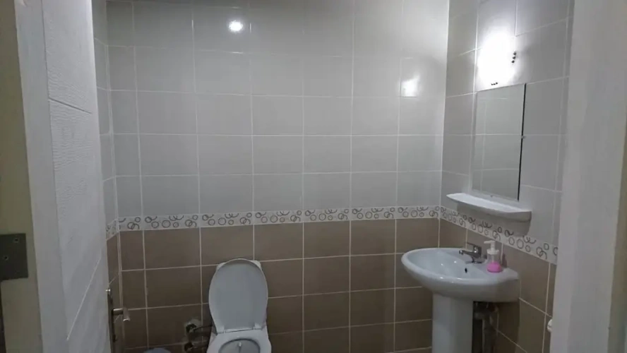 3 Bedrooms Apartment