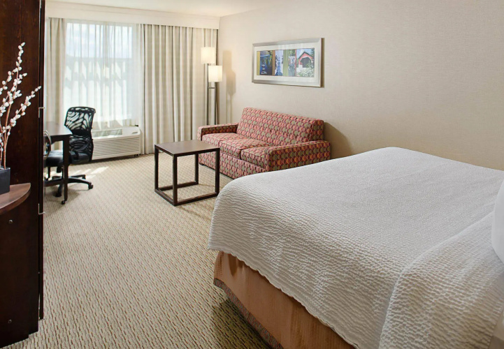 Courtyard by Marriott Keene Downtown