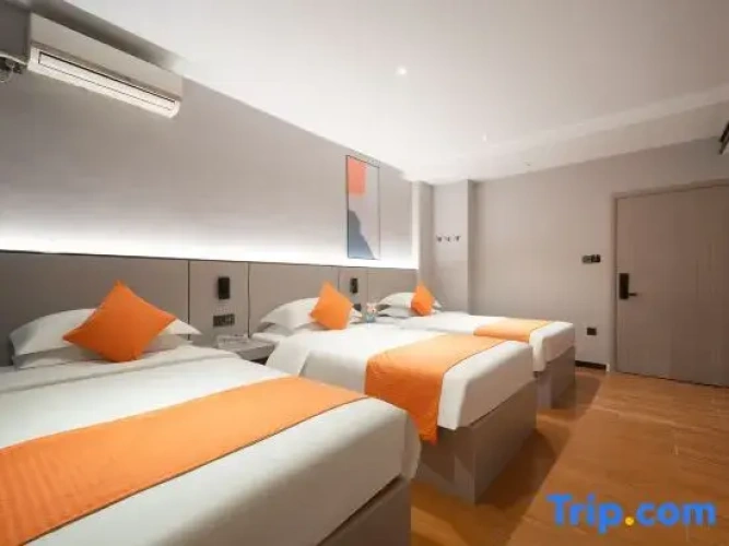 Comfort Triple room