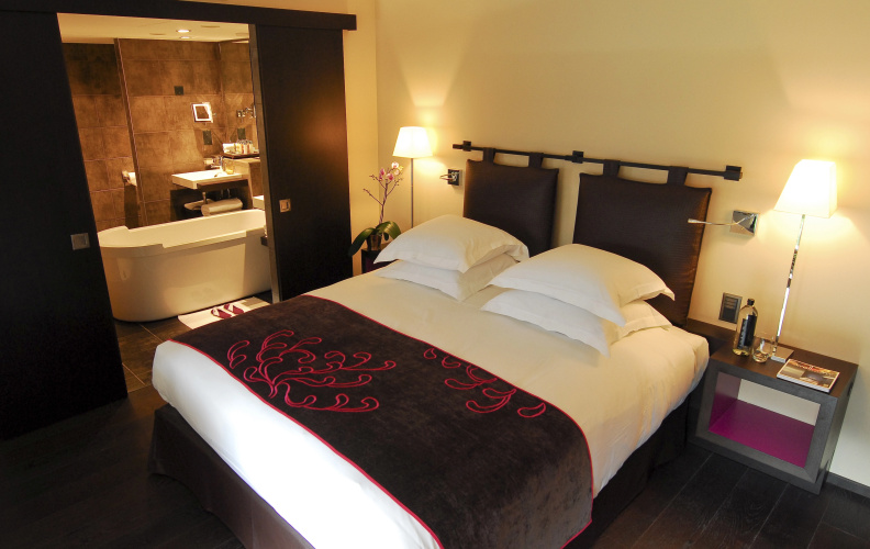Eastwest Hotel