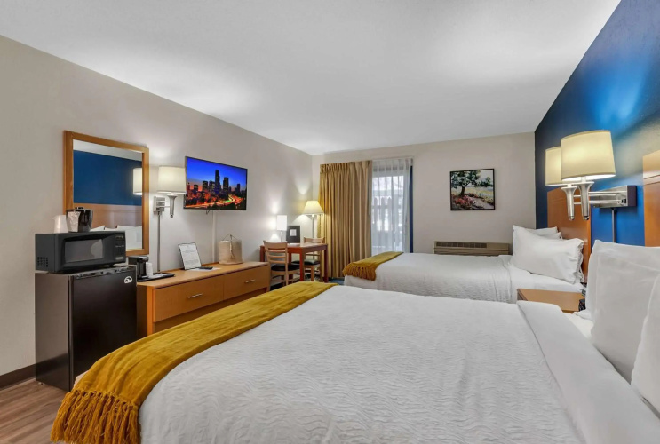 Spicer Hotel