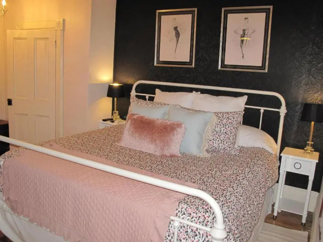 Georges on York B&B