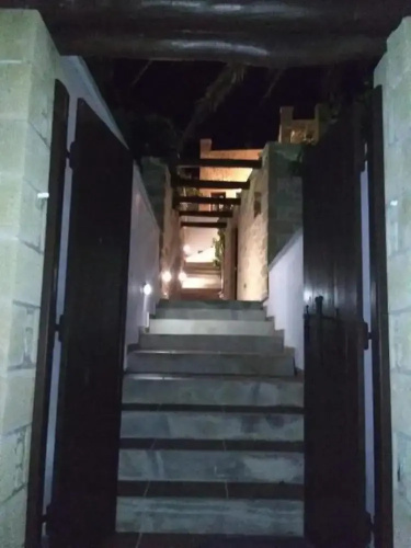 Meli Milon Villa