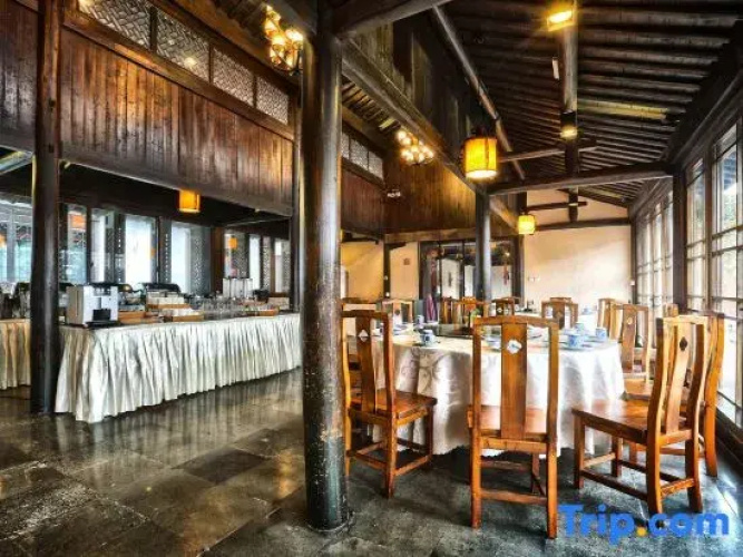 Water Fair Inn