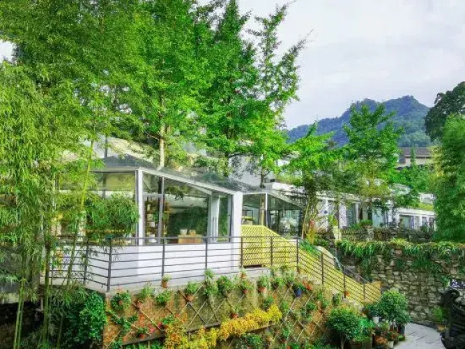Geyuan Hostel
