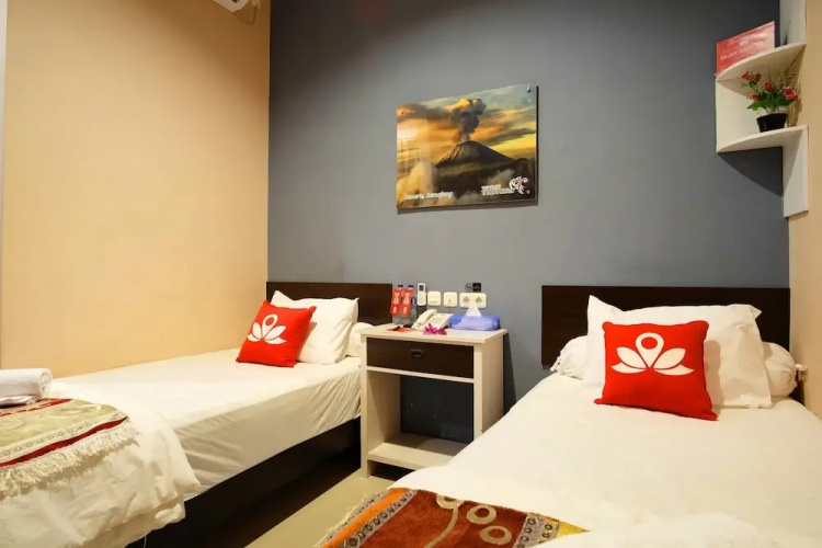 ZEN Rooms Basic Audah Syariah Sutos