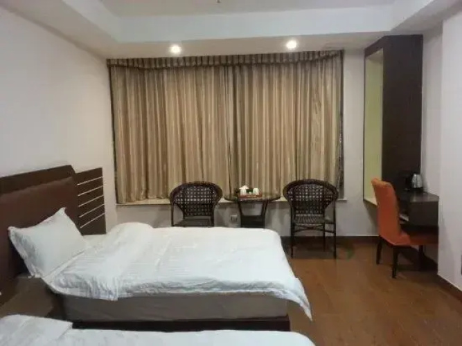 Xinfeng Baijin Hotel