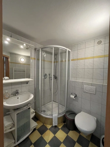 Standard Triple room with balcony