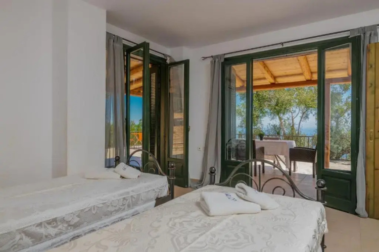 Armyra Villas