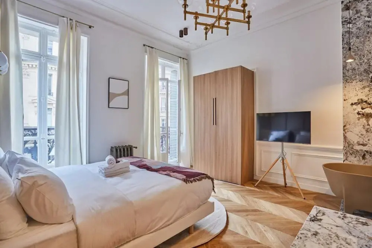 4 Rooms Apartment Opera Vendome