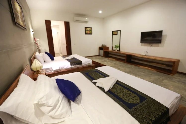 1 Bedroom Deluxe Double room with balcony