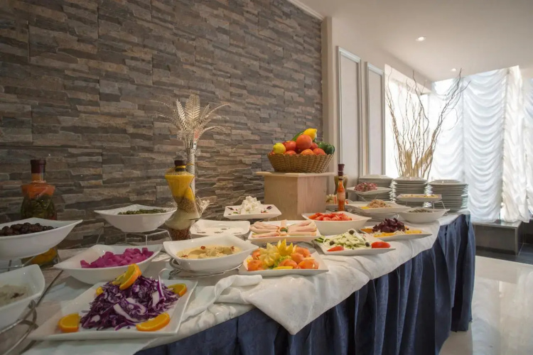 la hoya hotel suites