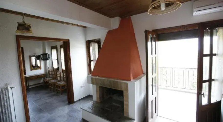 Guesthouse Rousis