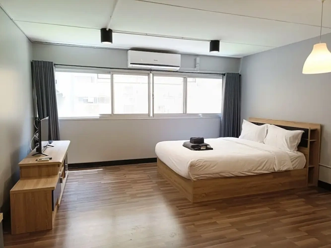 1 Bedroom Apartment