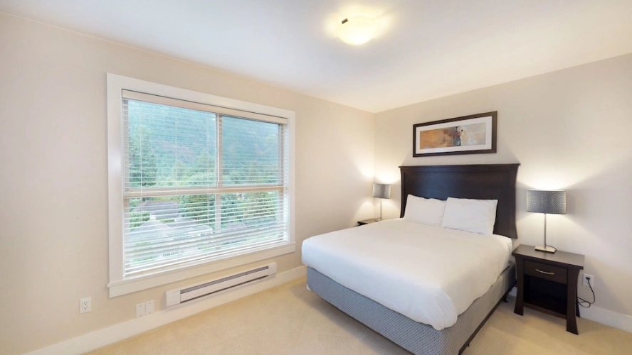 2 Bedrooms Grand Suite with balcony