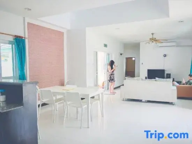 The Pool House Pattaya No.6