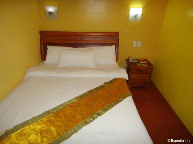 A&A Plaza Hotel
