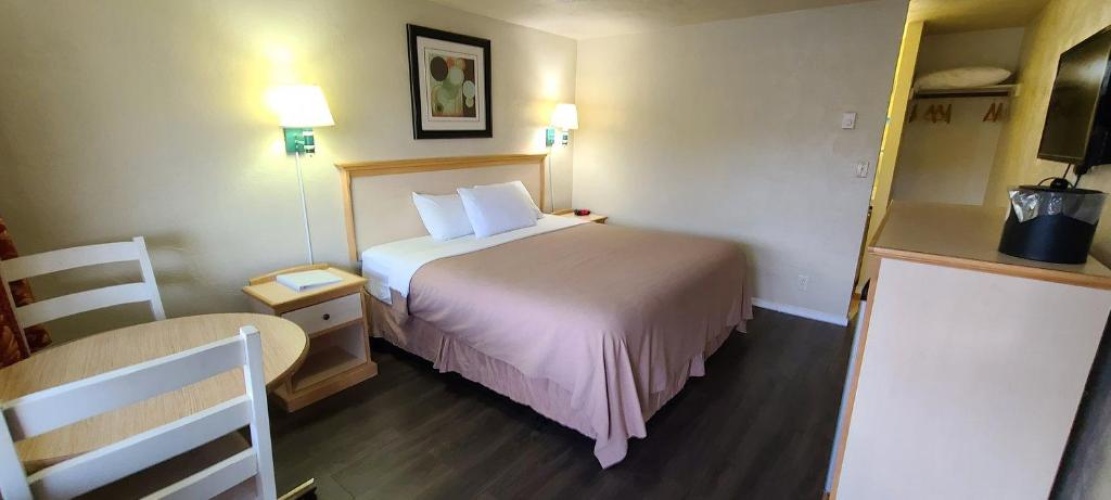 Standard Double room with view