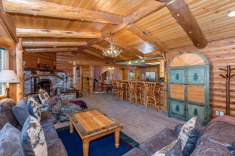015 - Hidden Bridge Cabin
