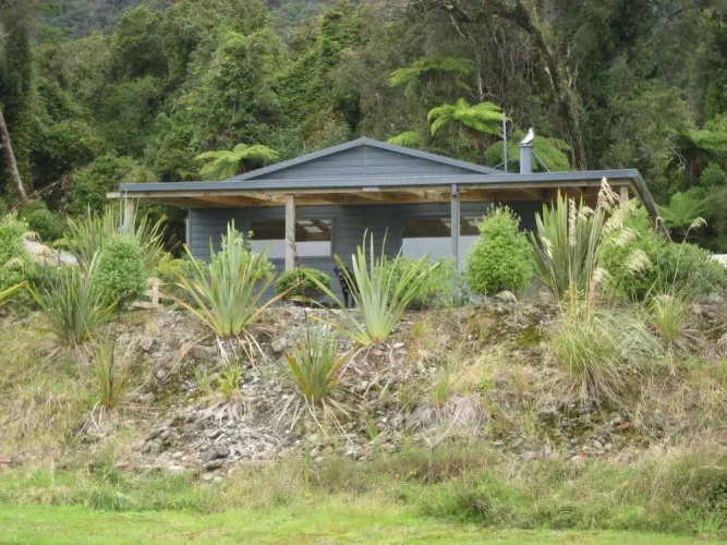 Franz Forest Hideaway