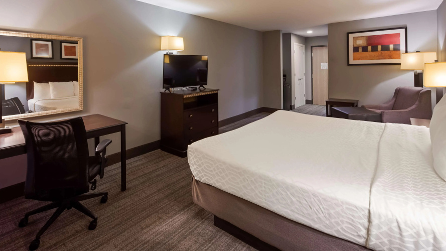 Spark by Hilton Oak Forest